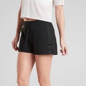 - Athleta Downtown Metro Short Small Black